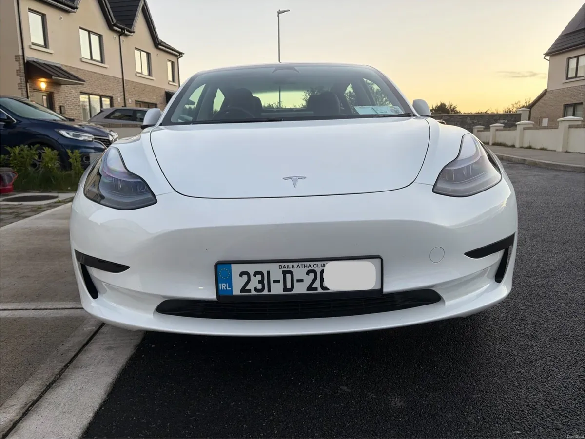 Image 2 of 6