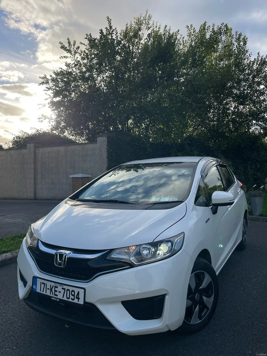 Image 2 of 10