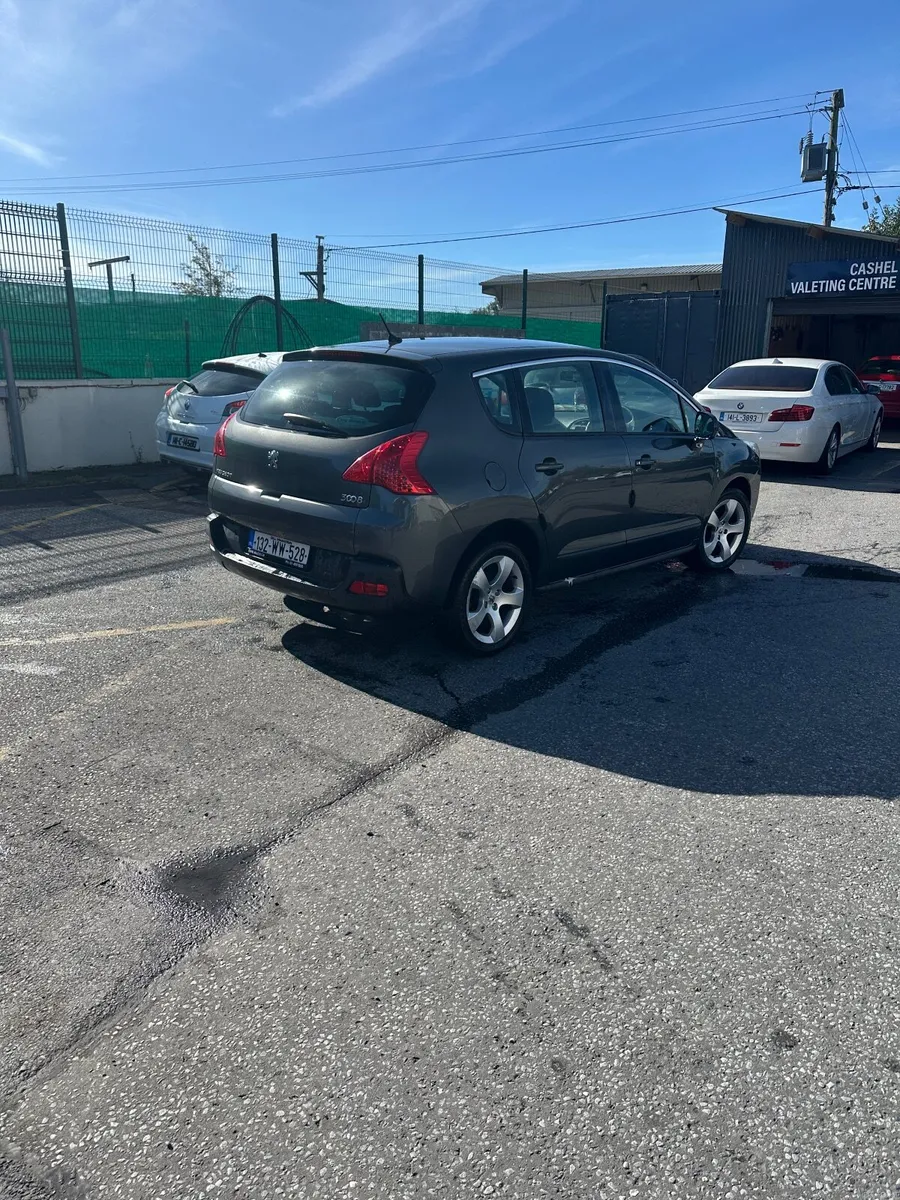 Image 3 of 8