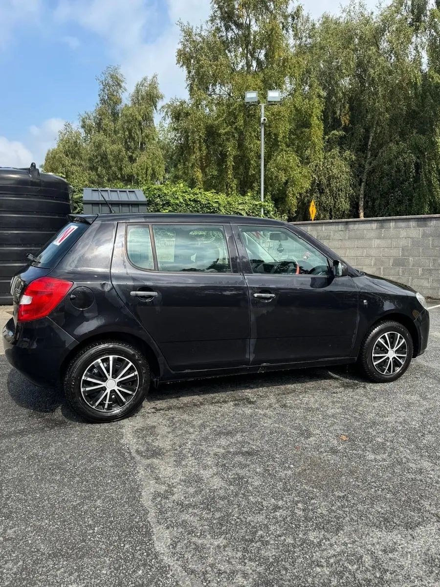 Image 2 of 6