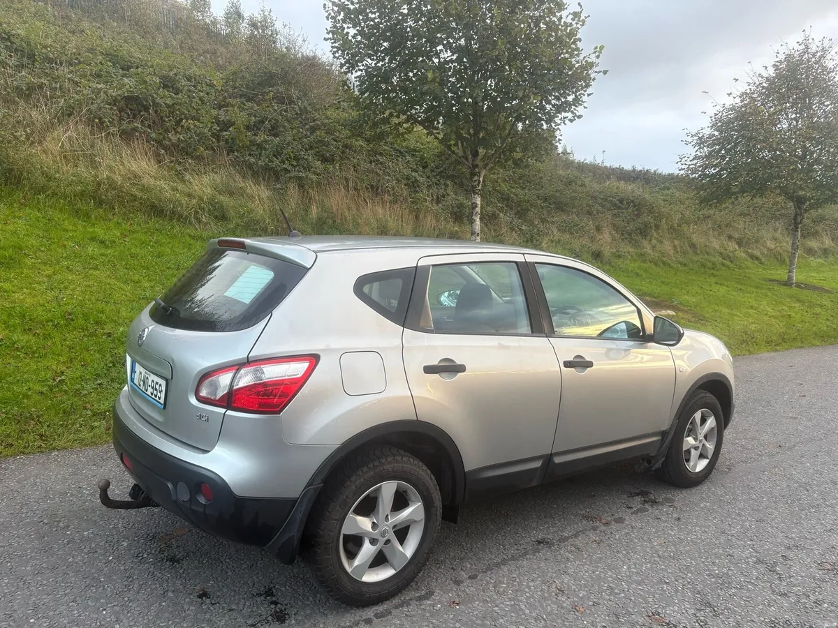 Image 1 of 10