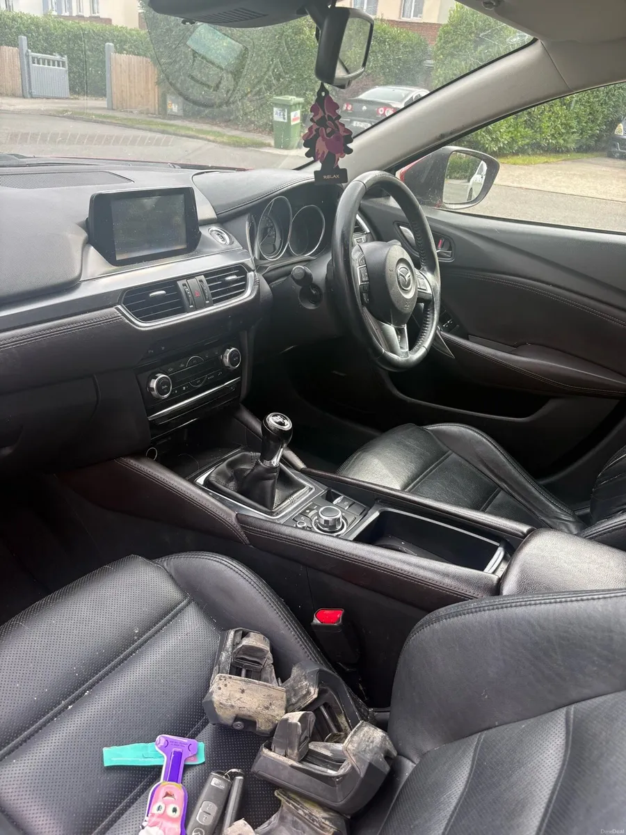 Image 4 of 8