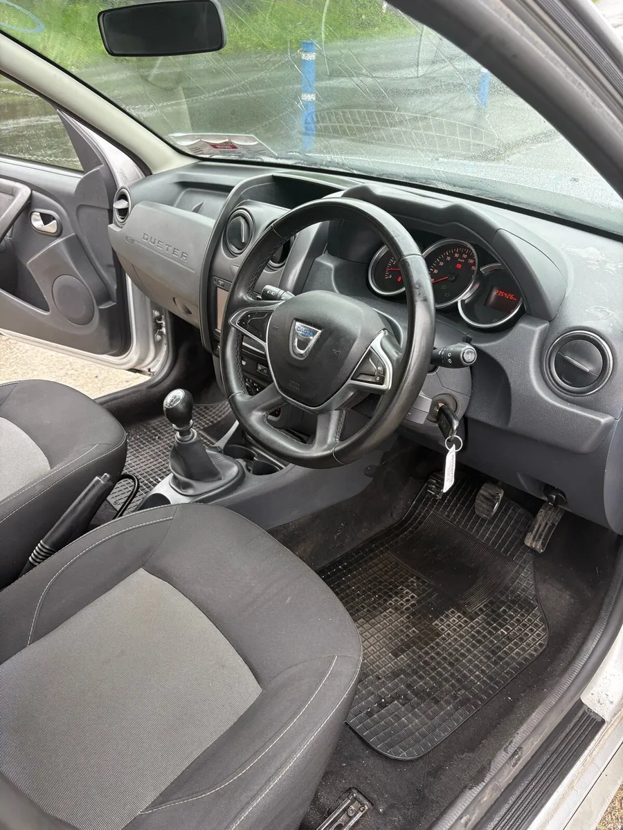 Image 5 of 7