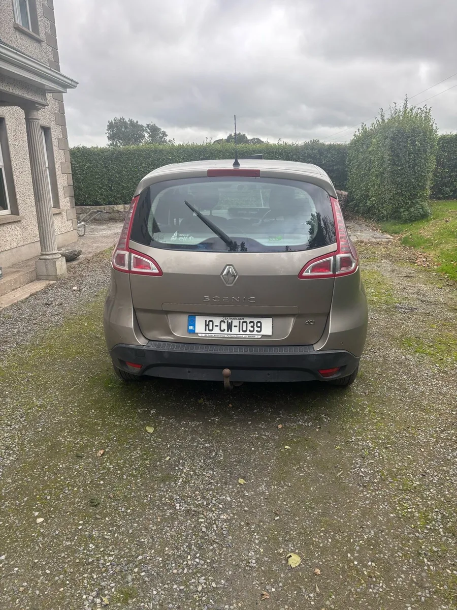 Image 2 of 10