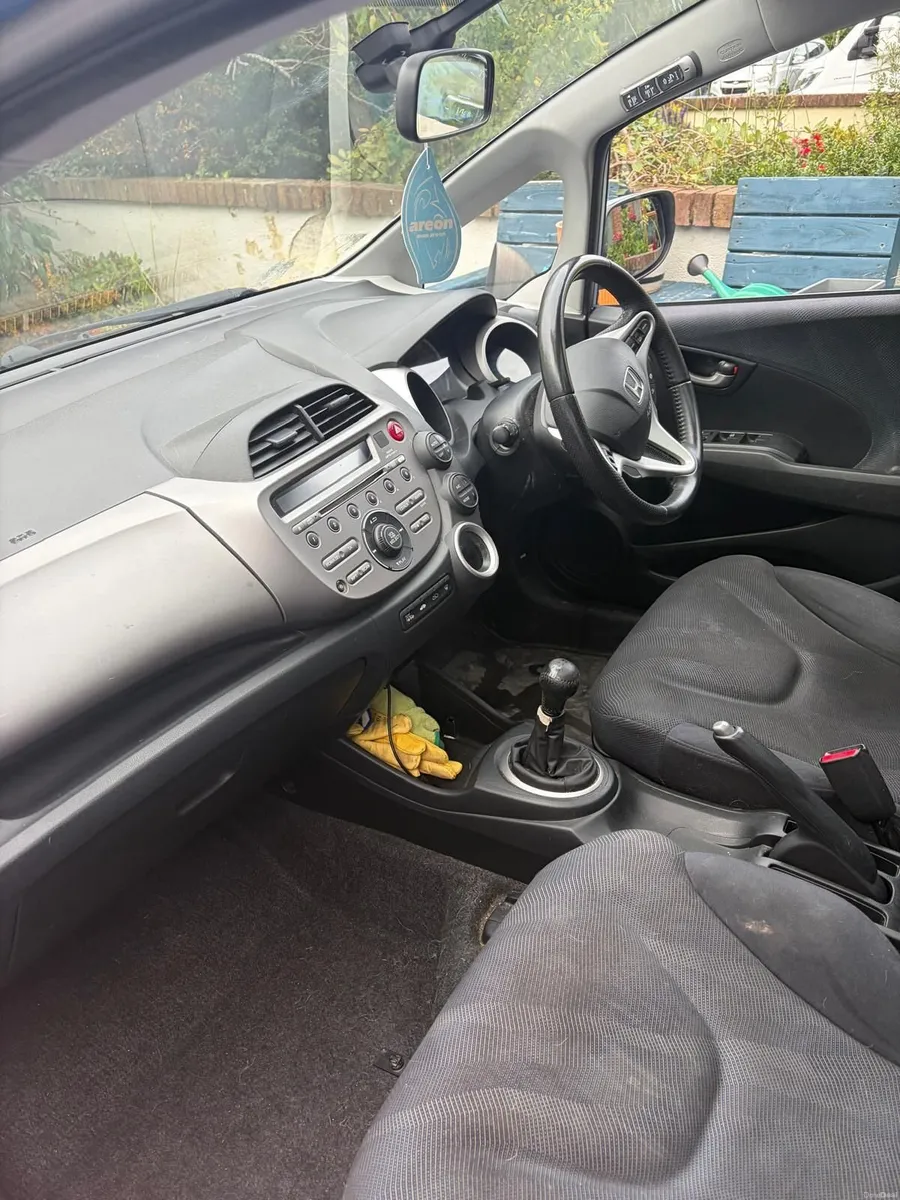 Image 1 of 7