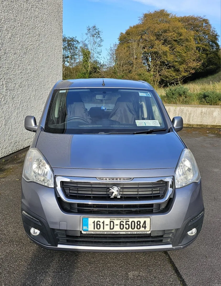 Image 3 of 10