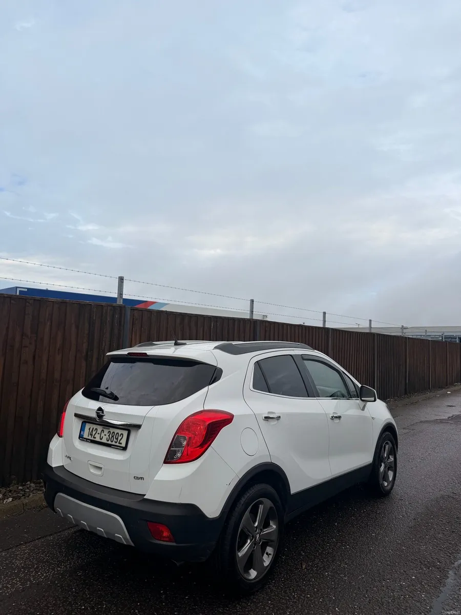 Image 2 of 8