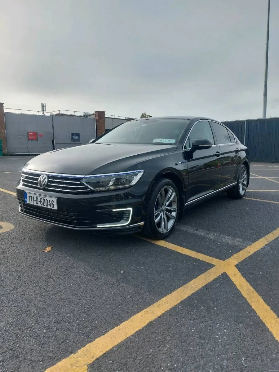 Image 2 of 10