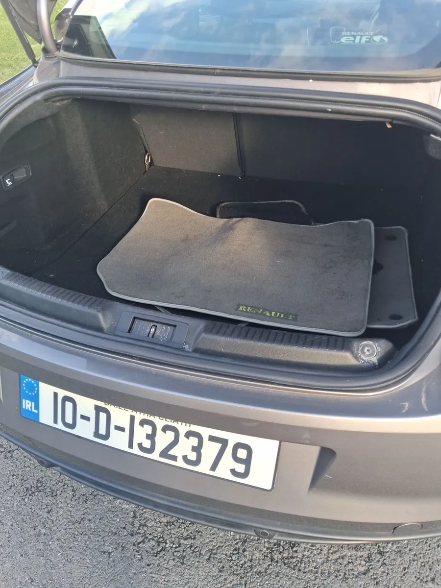 Image 2 of 10