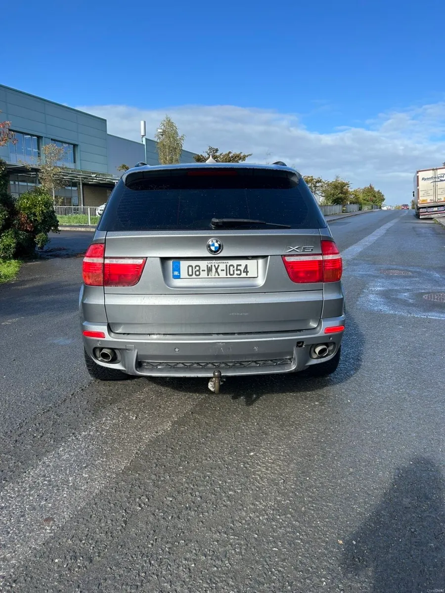 Image 2 of 8