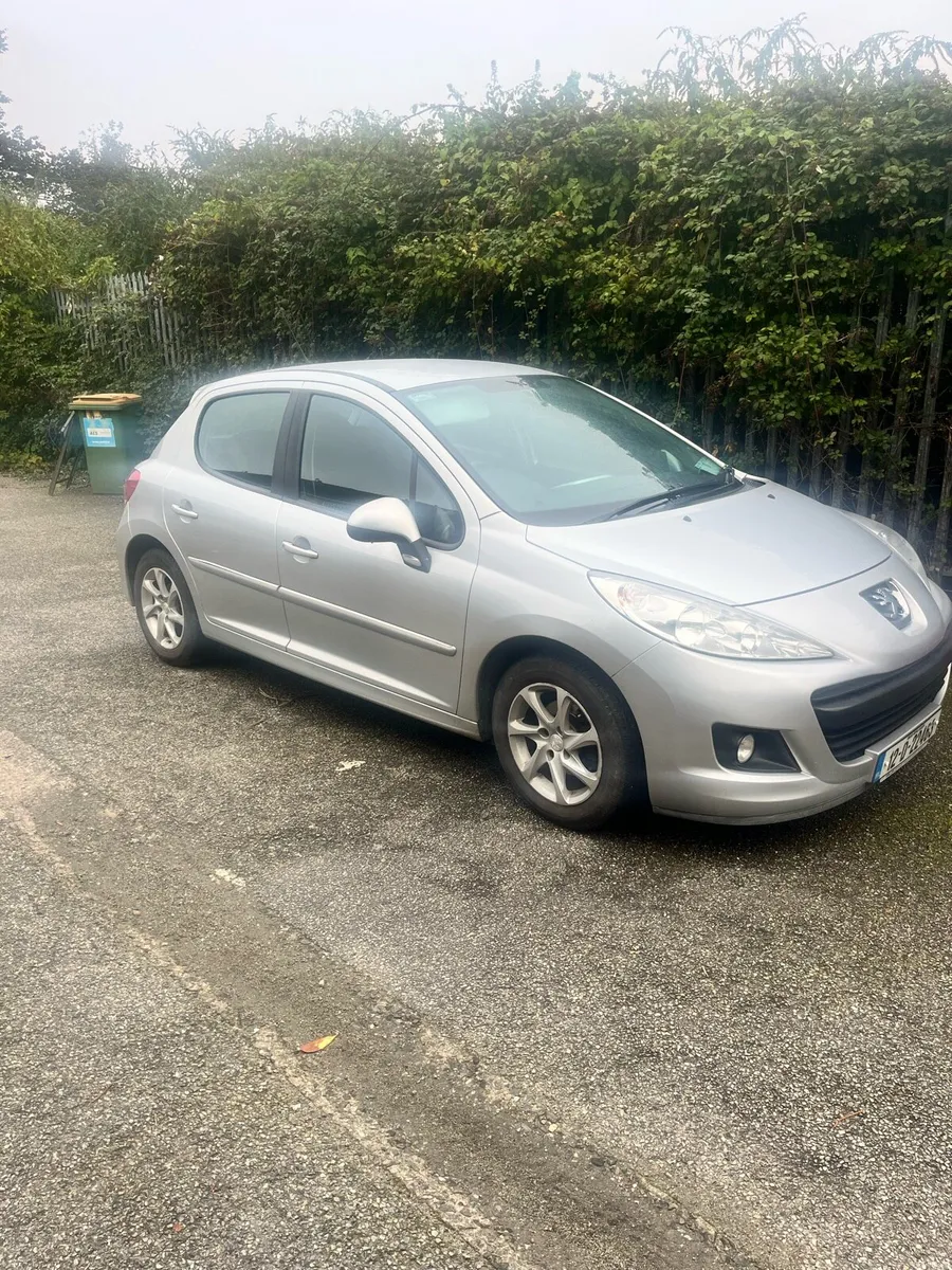 Image 1 of 6
