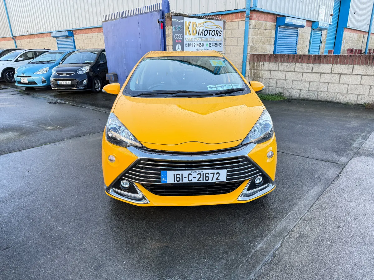 Image 2 of 20