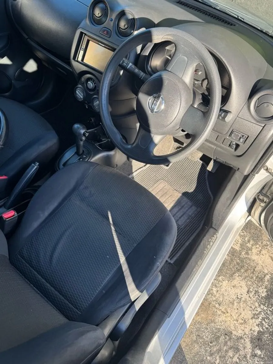 Image 4 of 6