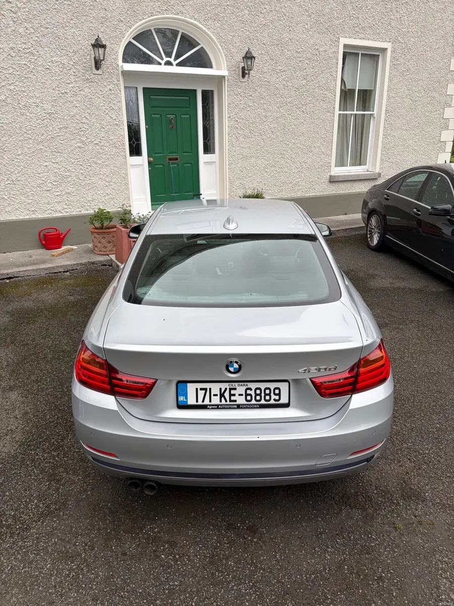Image 4 of 20