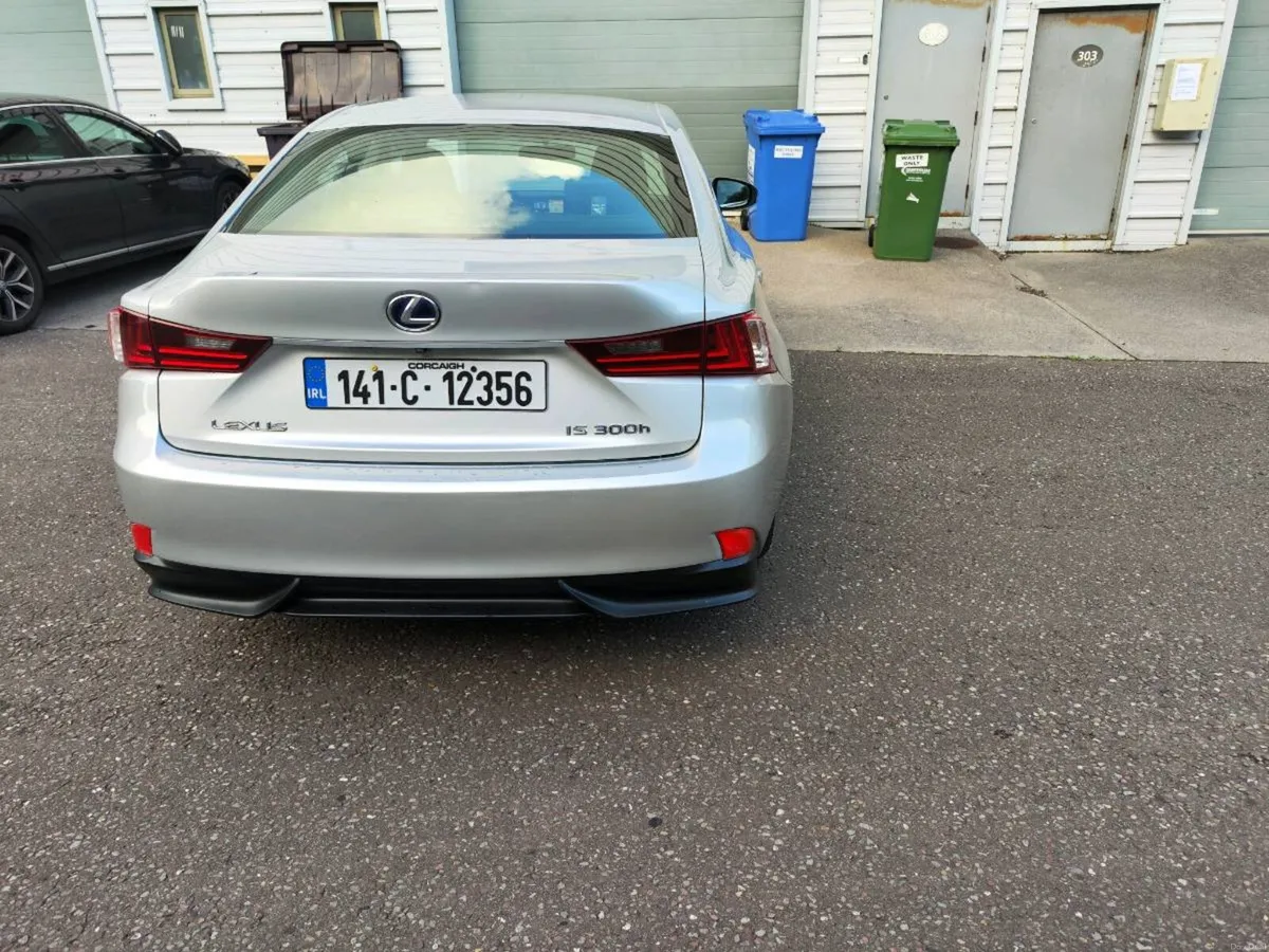 Image 4 of 9