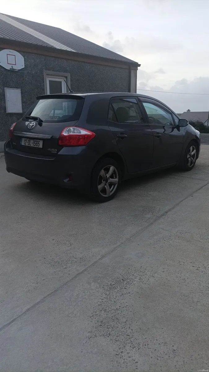 Image 4 of 10