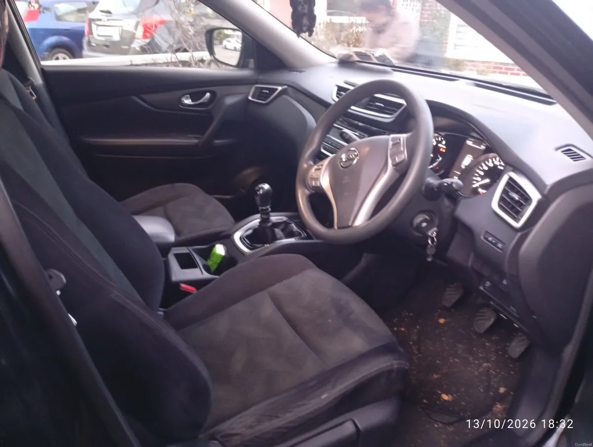 Image 4 of 6