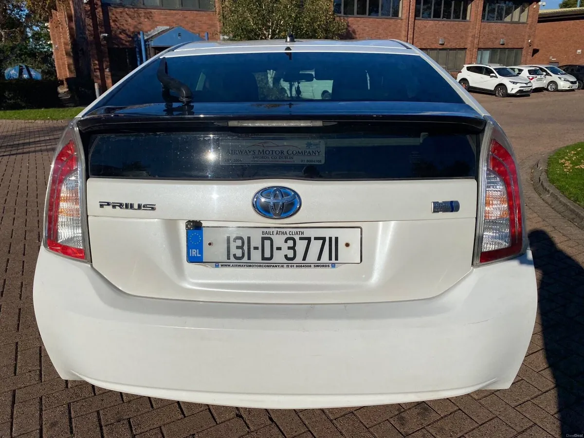 Image 4 of 7