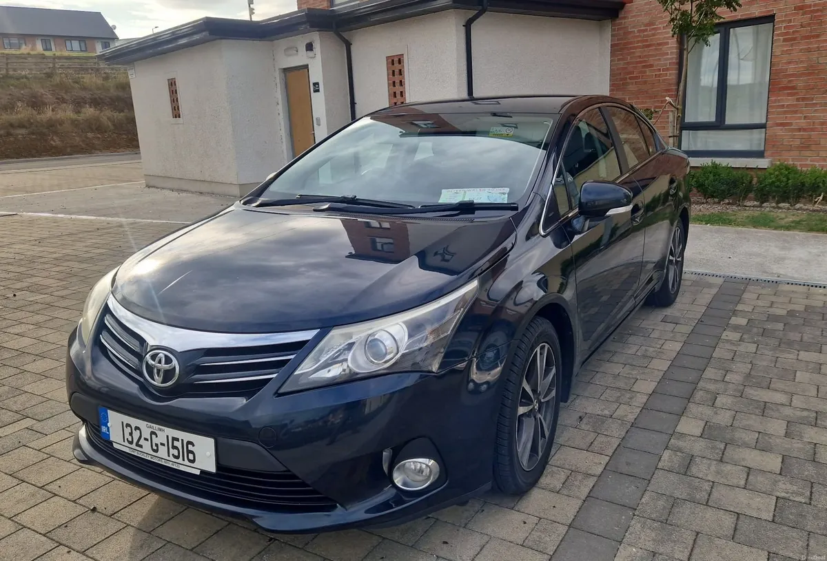 Image 2 of 6