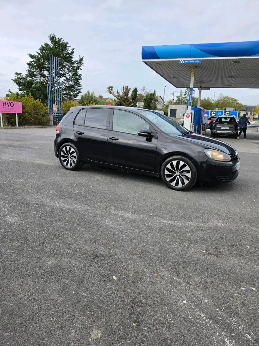 Image 1 of 7