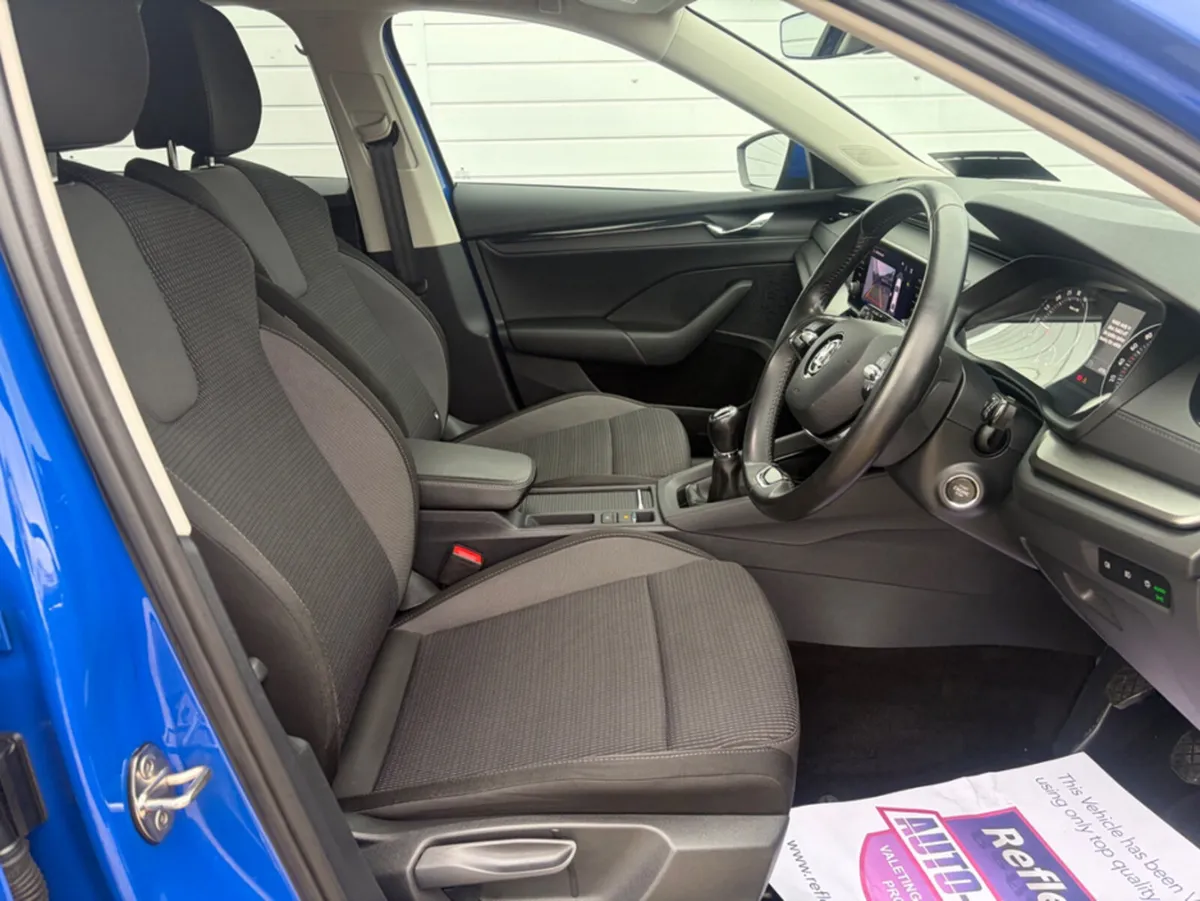 Image 4 of 24