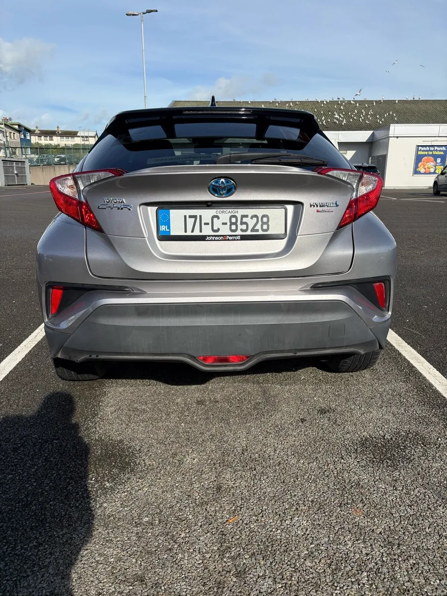Image 3 of 12
