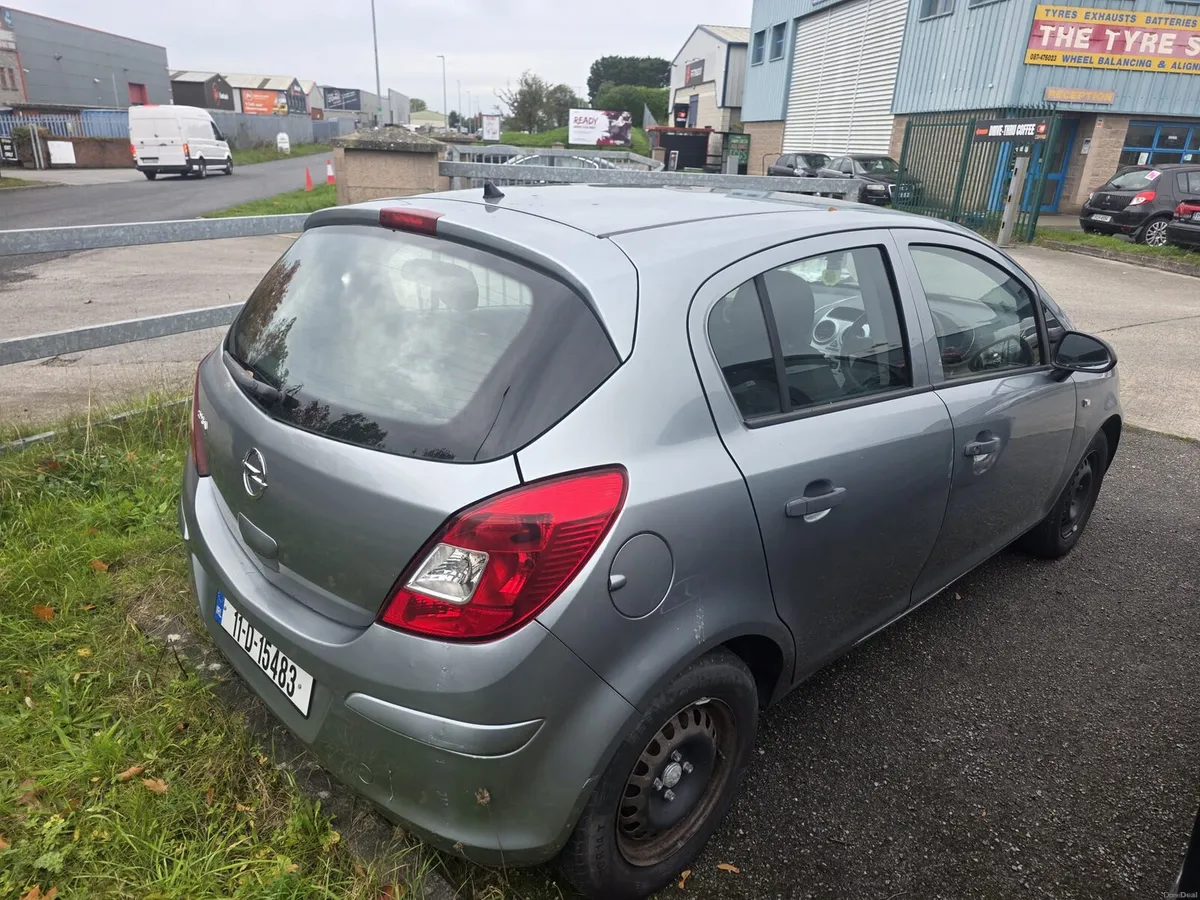 Image 2 of 6