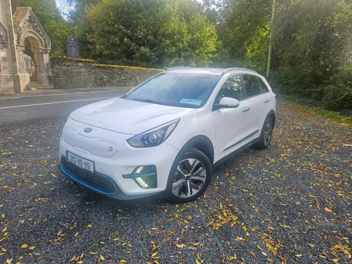 Image 2 of 11
