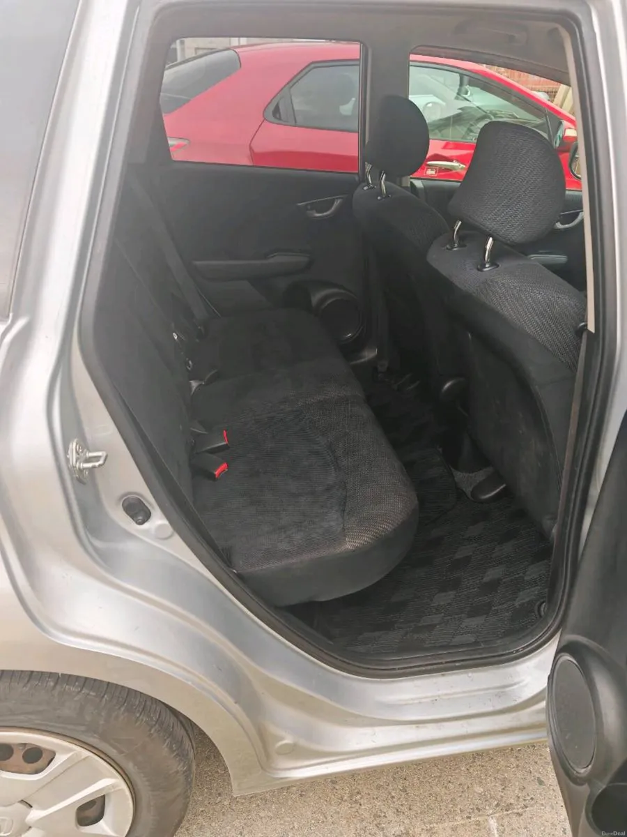 Image 6 of 9