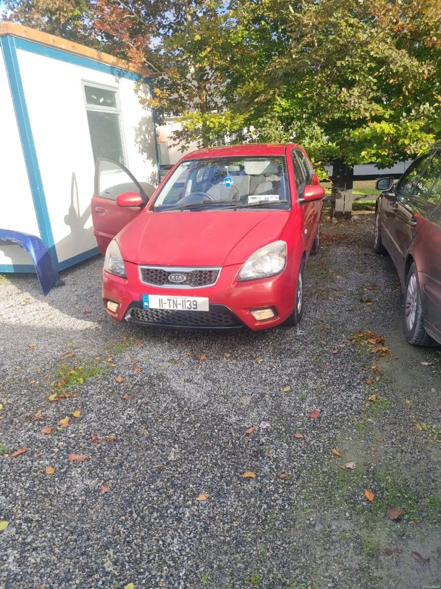Image 2 of 5