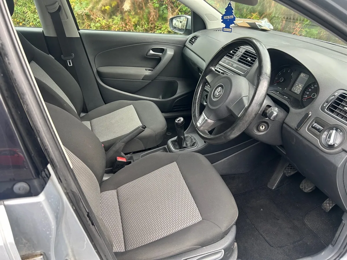 Image 4 of 9