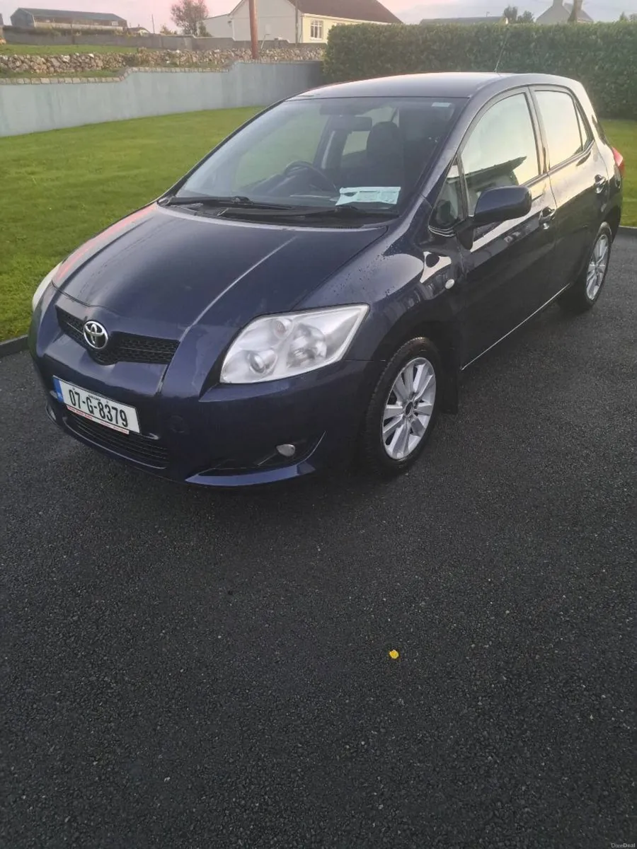 Image 2 of 10