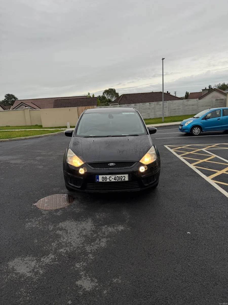 Image 2 of 8