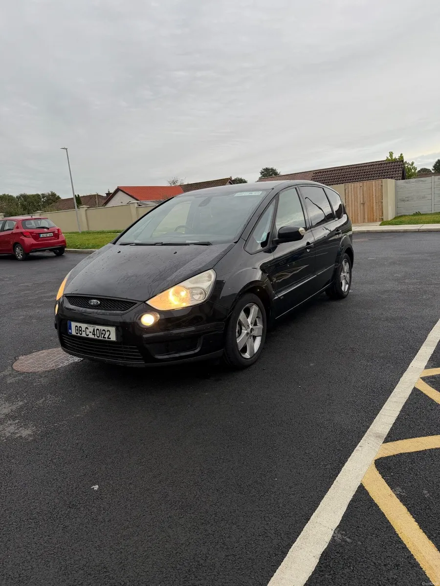Image 4 of 8