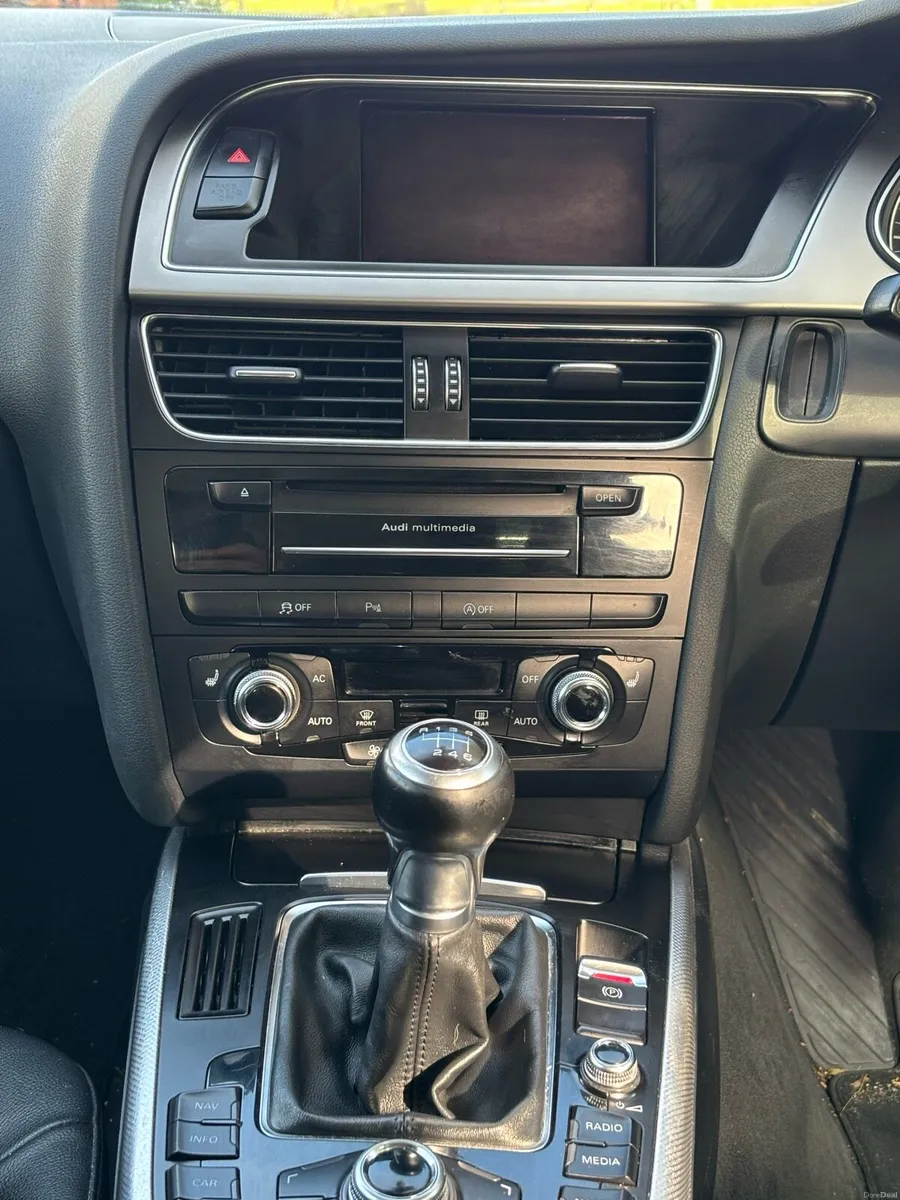 Image 4 of 8