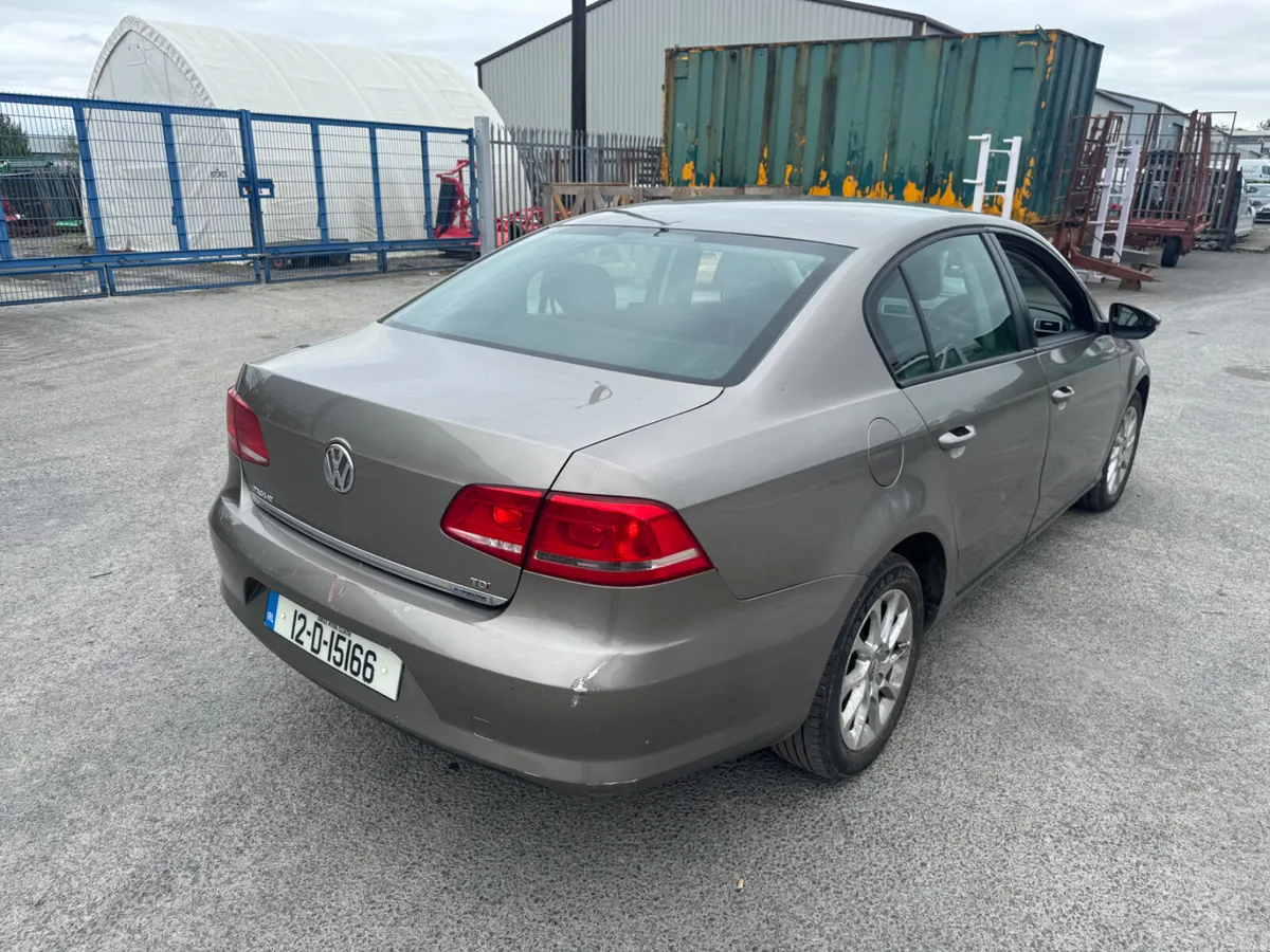 Image 4 of 6