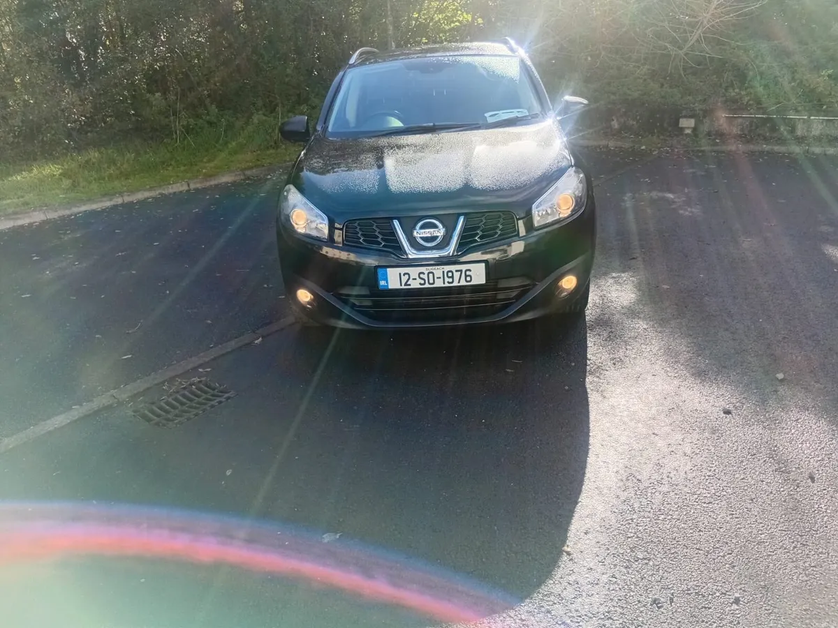 Image 2 of 7
