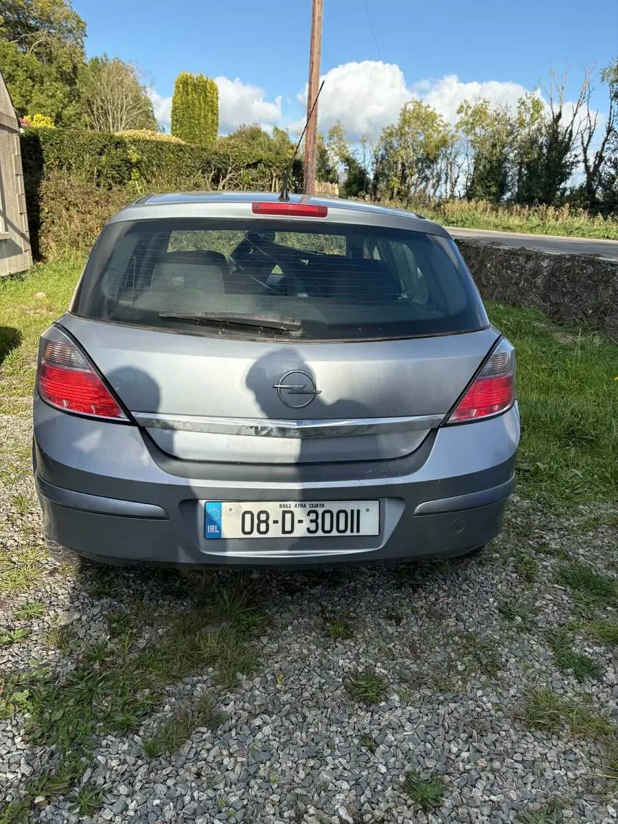 Image 4 of 4
