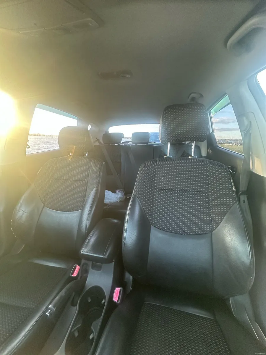 Image 4 of 9