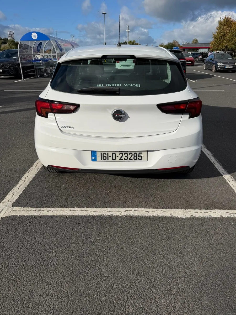 Image 4 of 14