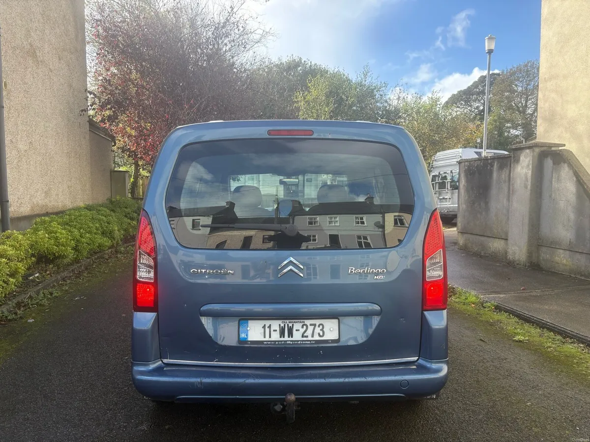 Image 2 of 8
