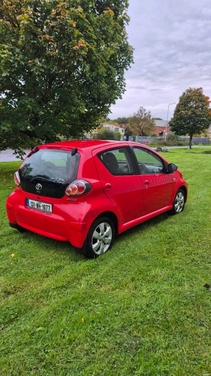 Image 2 of 10