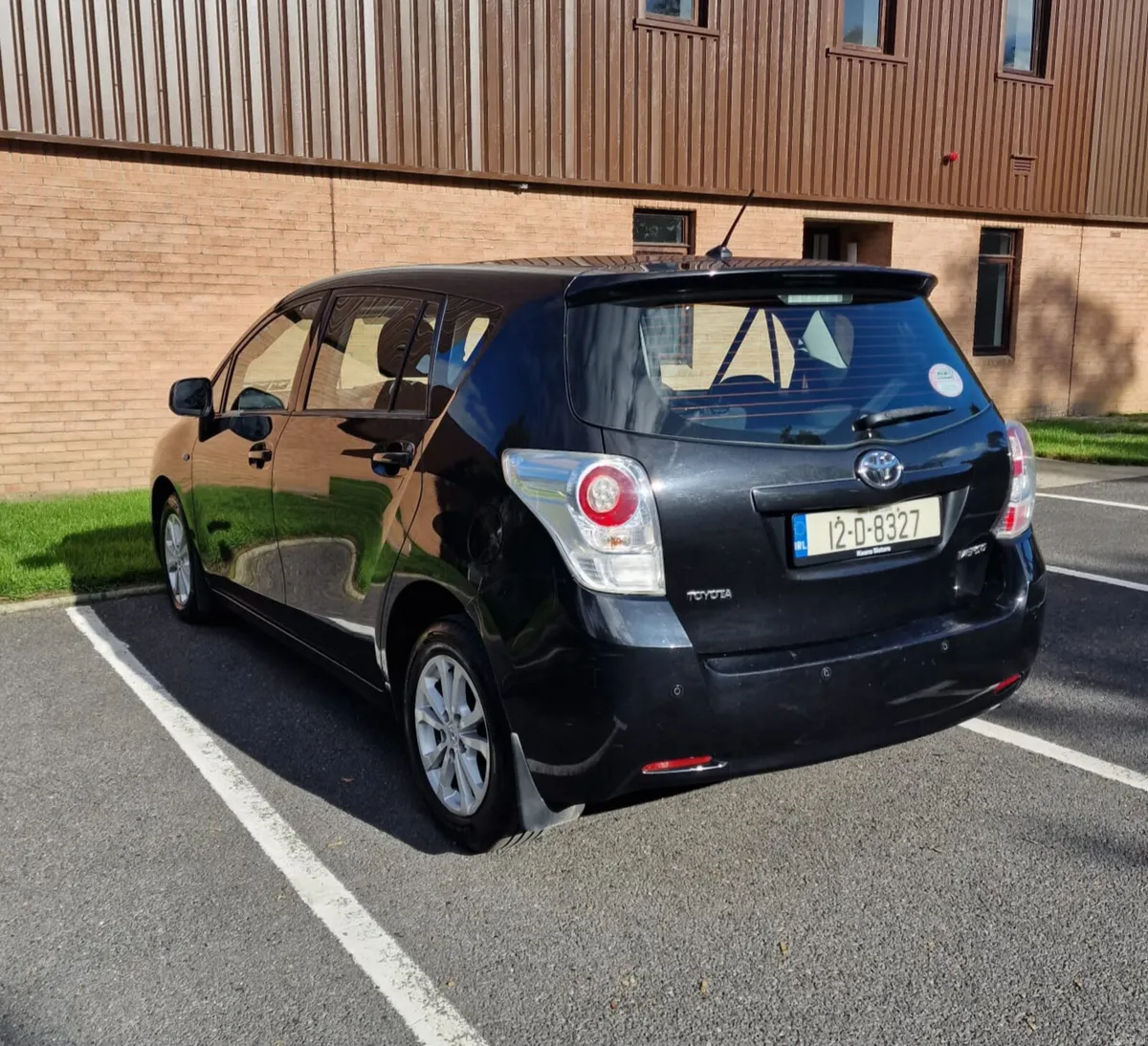 Image 4 of 14