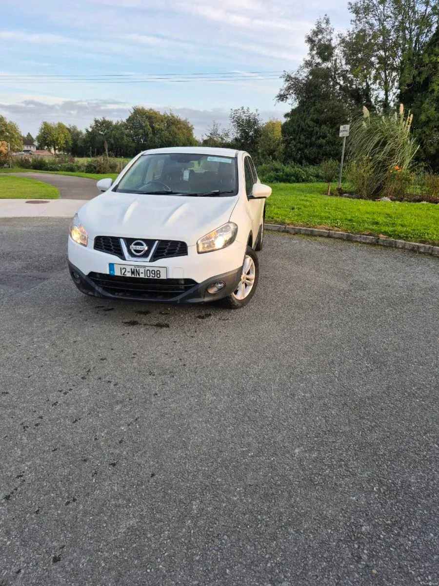 Image 2 of 11