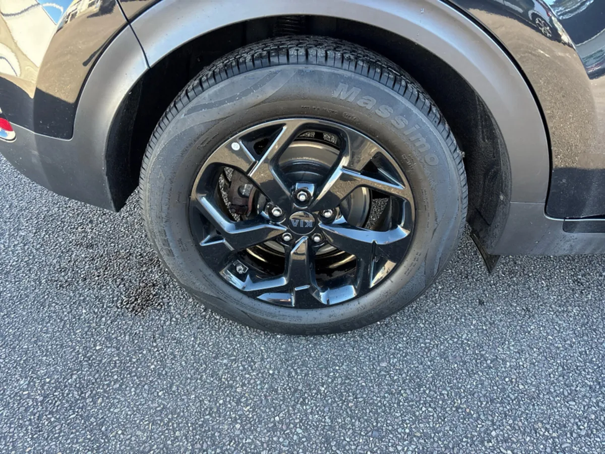 Image 4 of 17