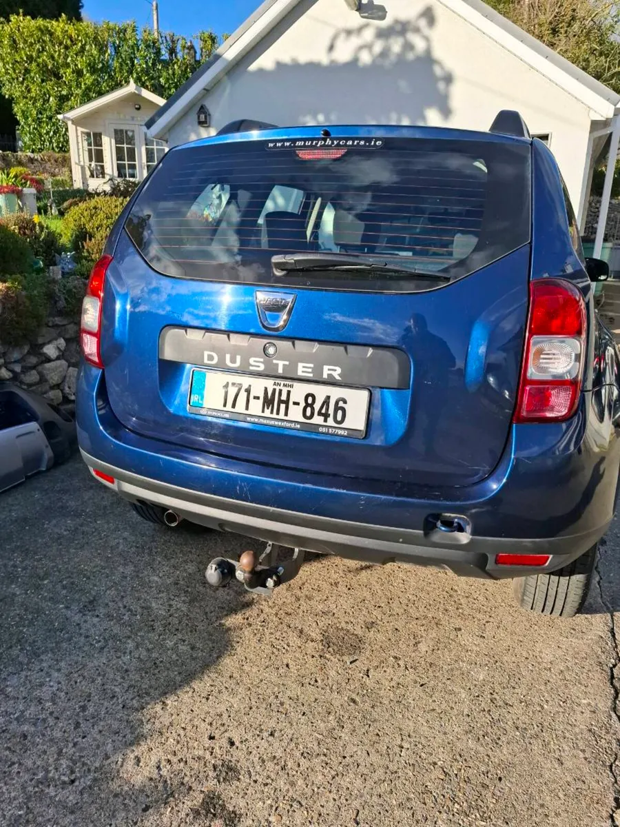 Image 4 of 7