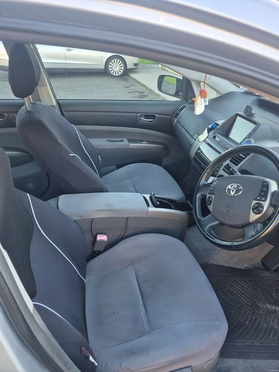 Image 2 of 10