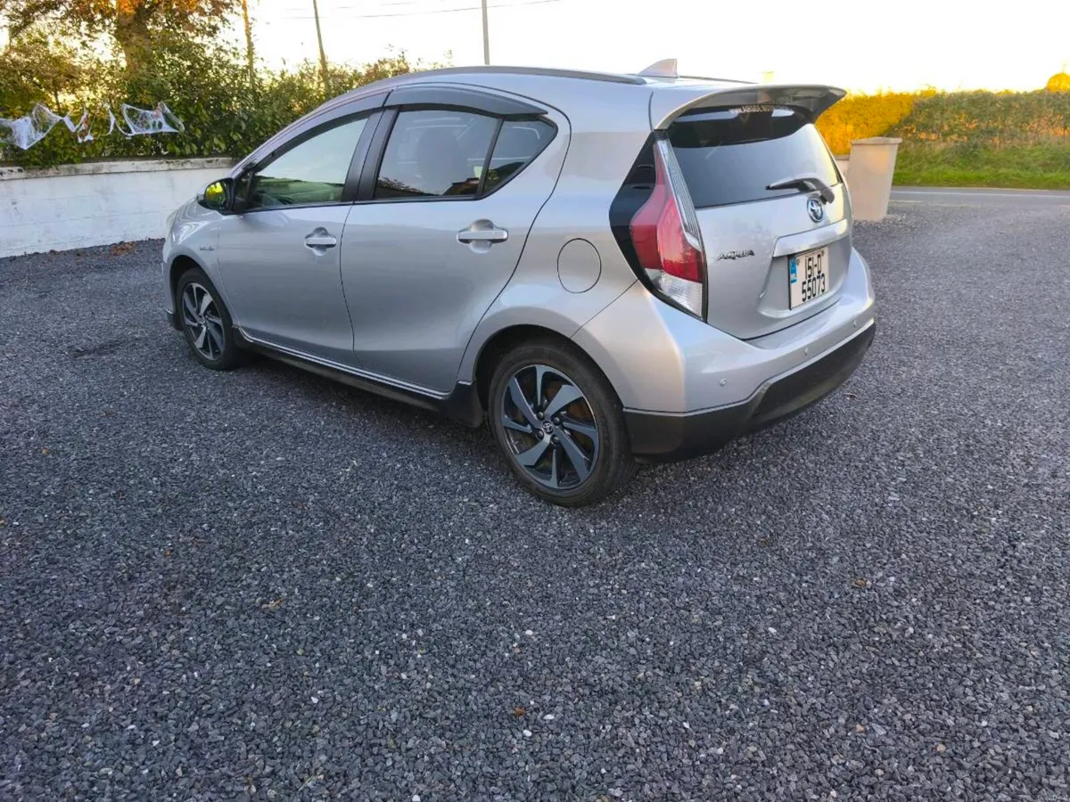 Image 4 of 10