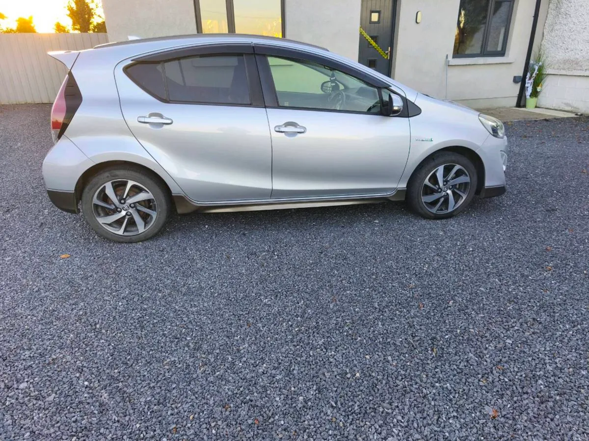 Image 6 of 10