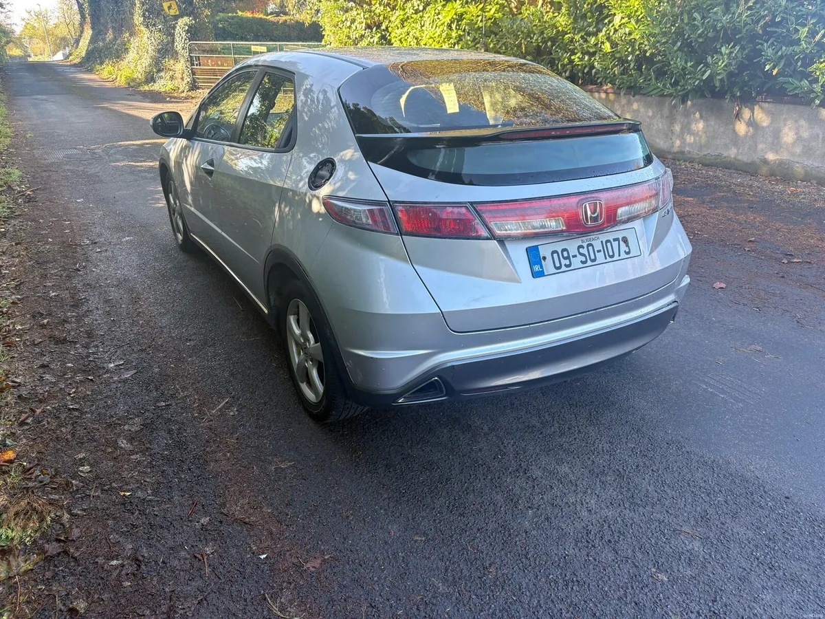 Image 3 of 6